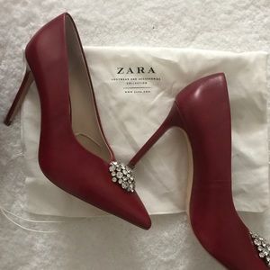 SOLD- Zara Red ♥️Leather Heels